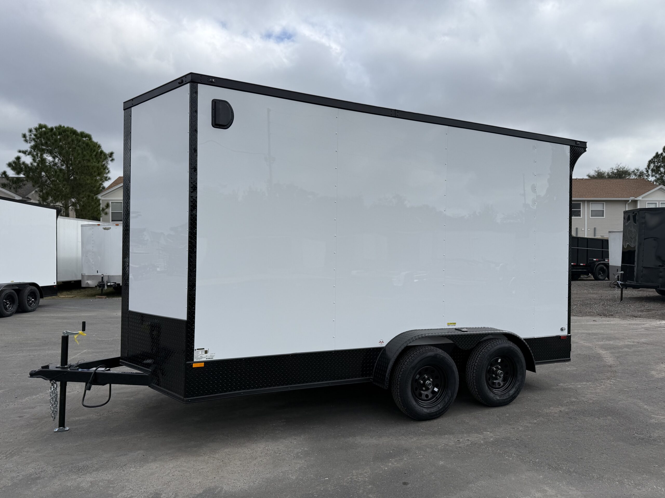All World 7x14x8 w/ rear spoiler & e-track - Image 2