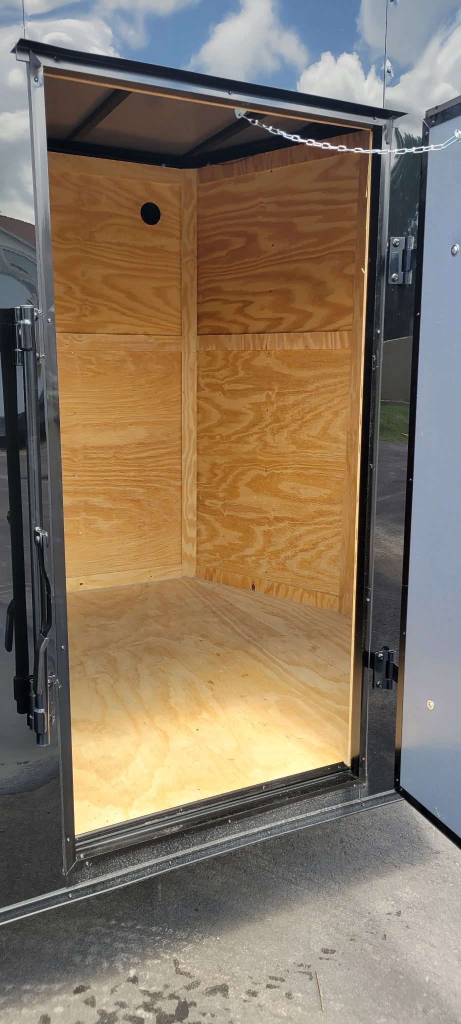 7x14x7 all world trailers enclosed trailer - Image 3