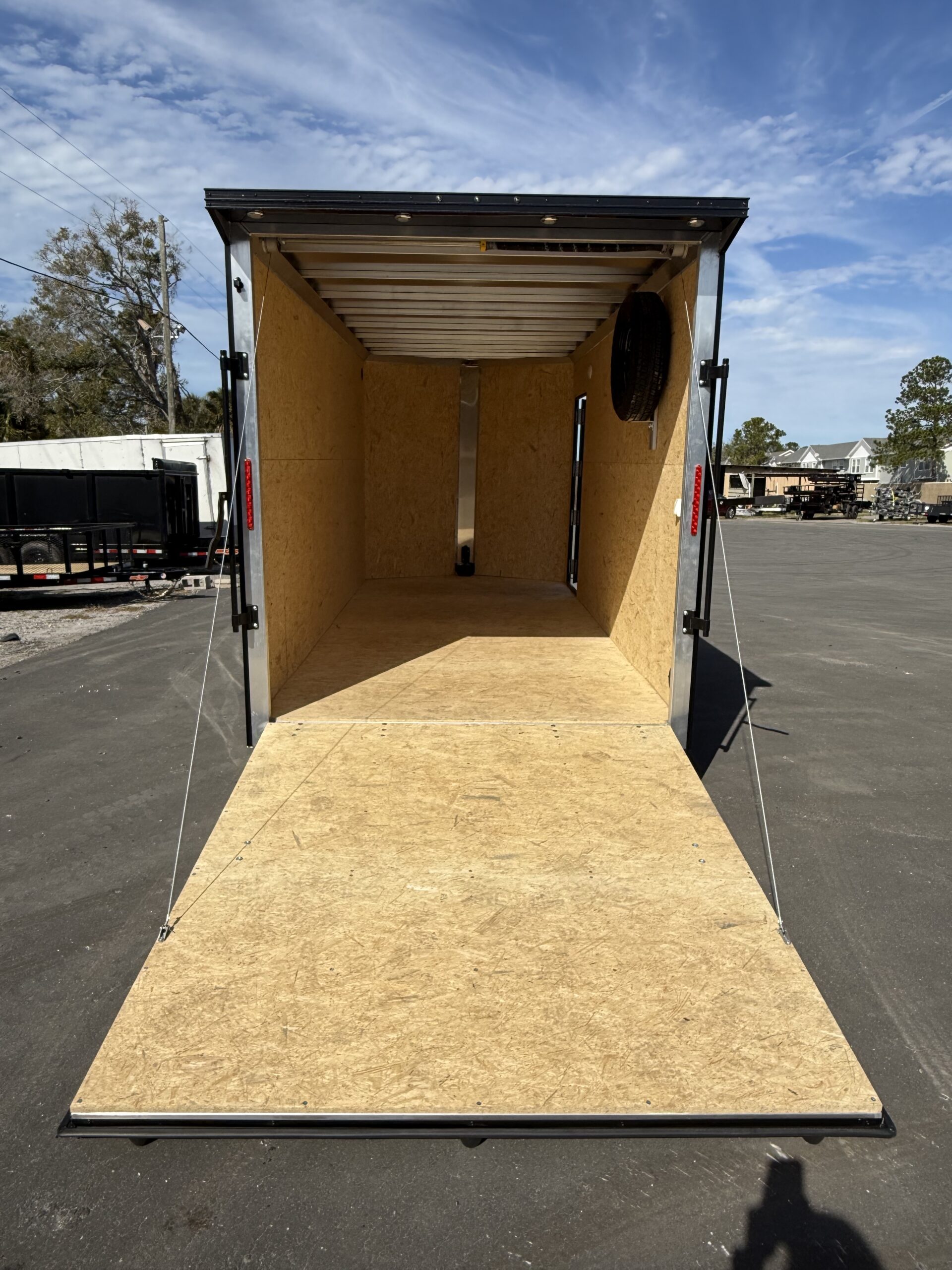 2026 7×16 ALCOM STEALTH blacked out ALUMINUM enclosed trailer w/ spoiler and spare tire - Image 5