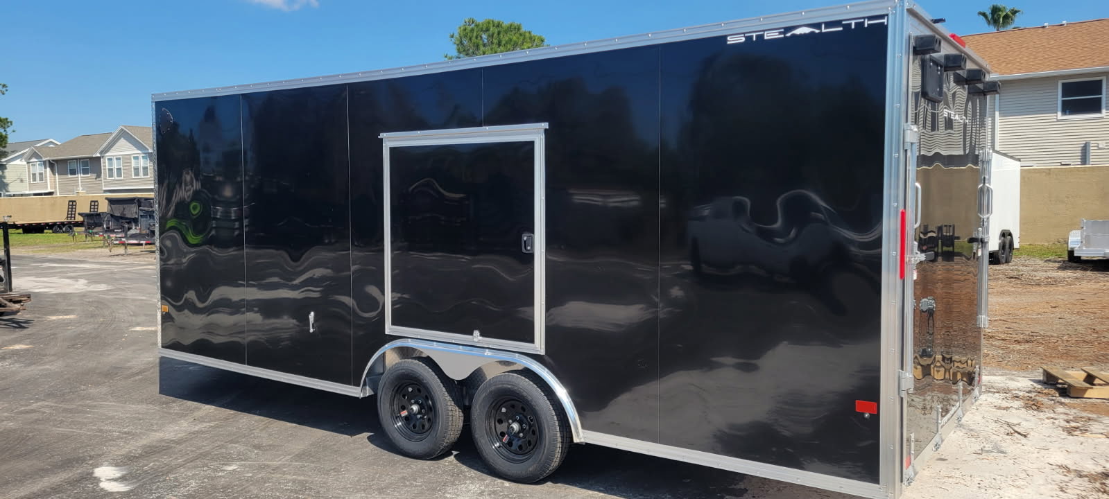 8.5X20 ALUMINUM CAR HAULER WITH SM ESCAPE DOOR - Image 7