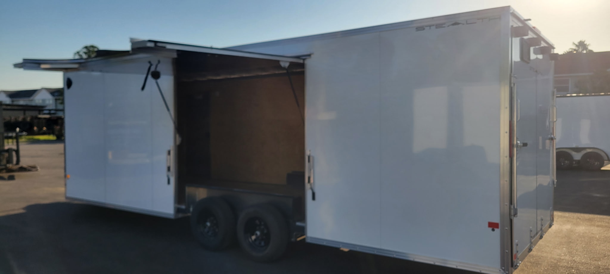 2026 8.5 X 24 X 6’10 ALUMINUM CAR HAULER WITH ELITE ESCAPE DOOR - Image 3