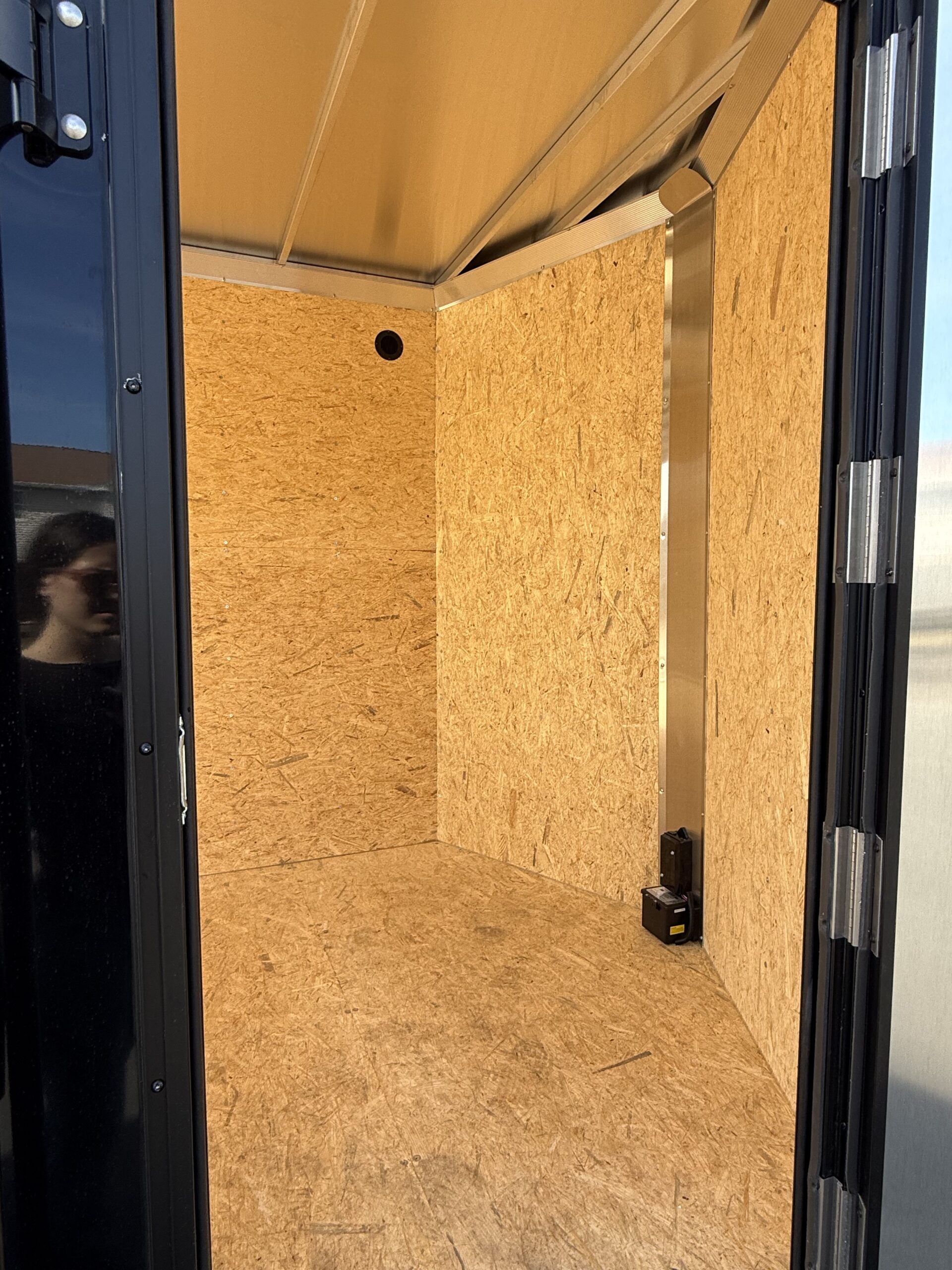 2026 7×14 ALCOM STEALTH ALUMINUM Enclosed trailer w/ spoiler and spare tire - Image 7